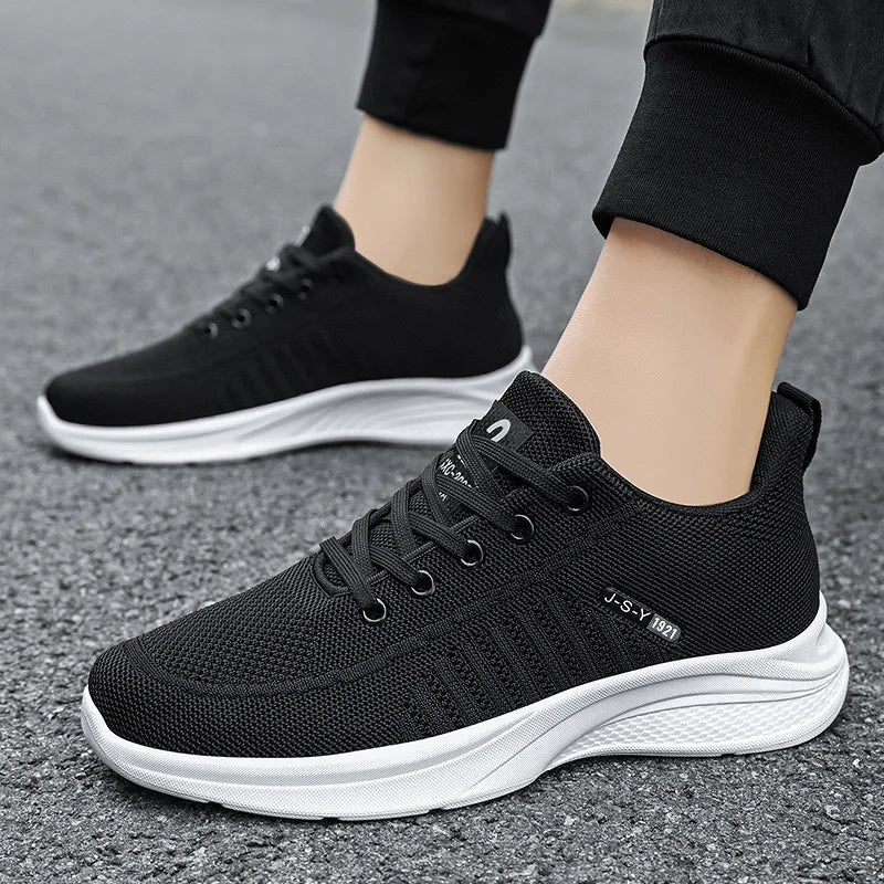 Men's shoes spring new trend men's shoes breathable lace-up running shoes Korean version of light casual walking shoes